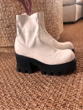 Notoriously chunky platform ankle boot